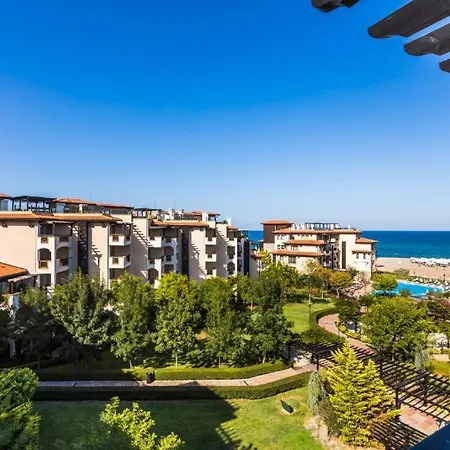 Oasis Club Apartmán