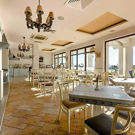 Oasis Club * Łozenec