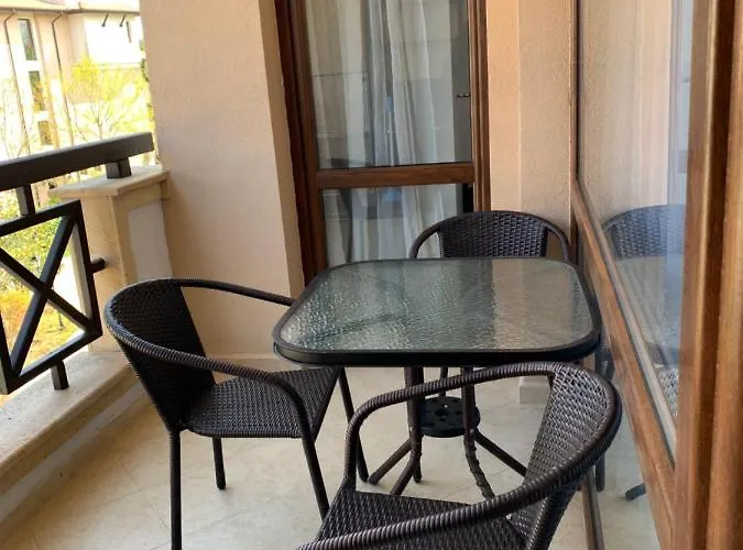 Oasis Club Apartament *